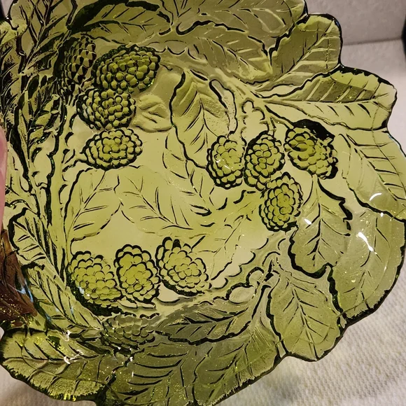 Vintage Indiana Glass Loganberry Green Glass Candy Dish Cottagecore Trinket Dish - Picture 6 of 10